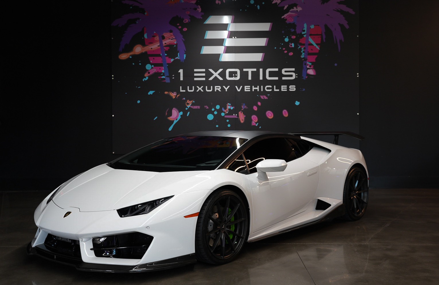 Bianco Monocerus 2018 Lamborghini Huracan Coupe Rear-Wheel Drive 7-Speed Automatic
